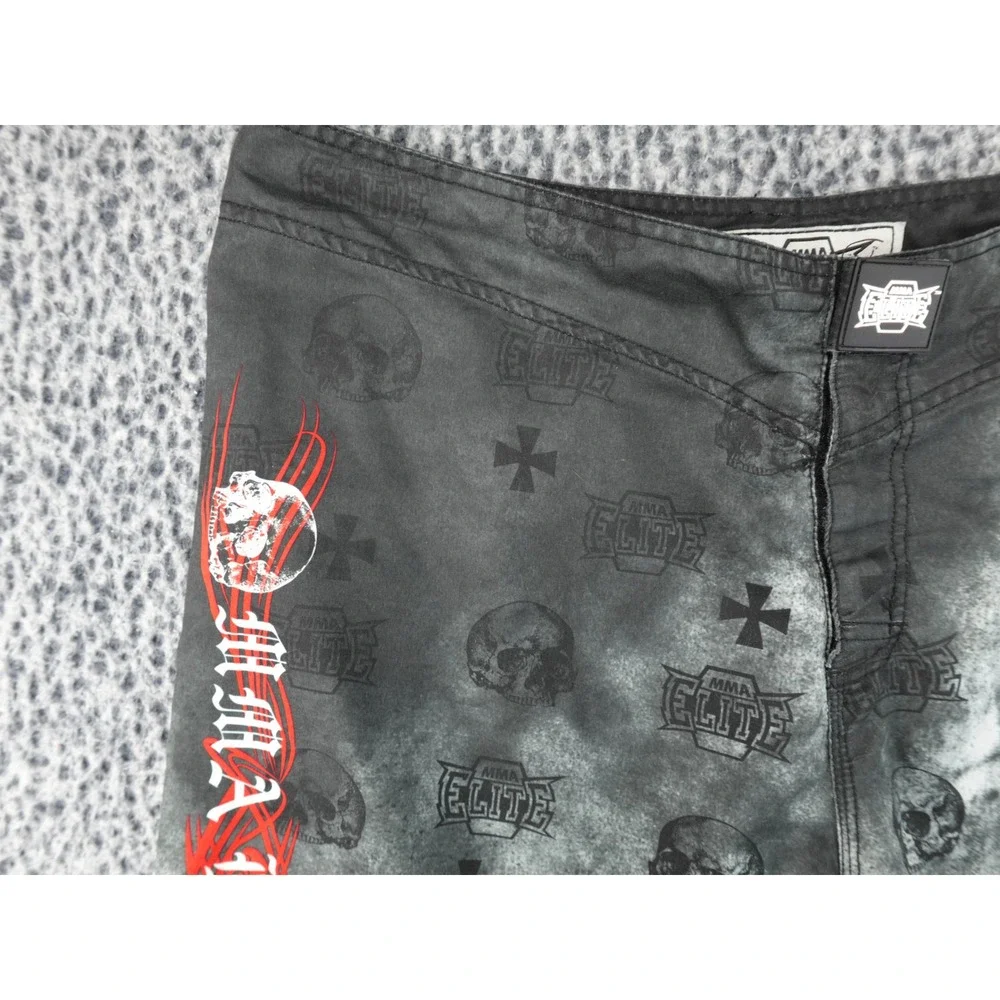 MMA‎ Elite Board Shorts Mens XL Grey Black Skull Graphic Y2K Good Cross Print